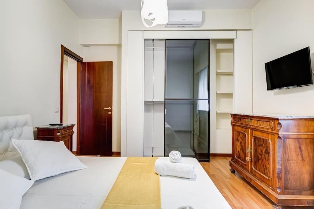 Exclusive Apartment In Eur Lake Roma Ngoại thất bức ảnh
