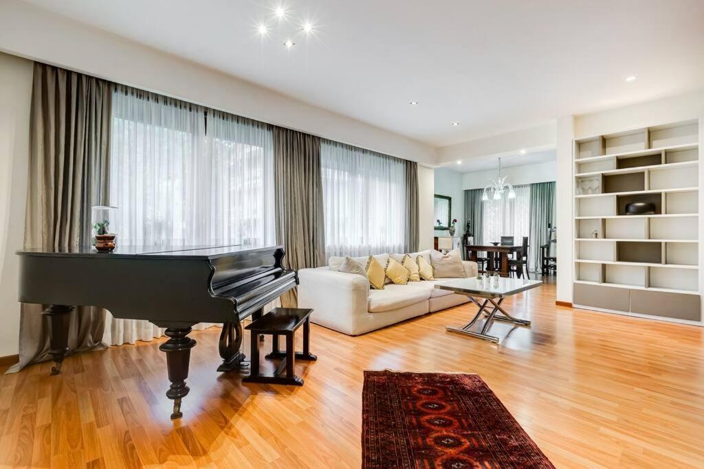 Exclusive Apartment In Eur Lake Roma Ngoại thất bức ảnh