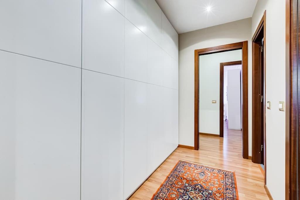 Exclusive Apartment In Eur Lake Roma Ngoại thất bức ảnh