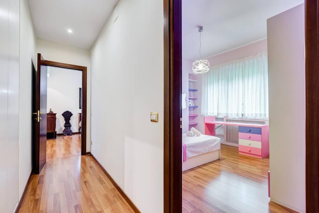 Exclusive Apartment In Eur Lake Roma Ngoại thất bức ảnh