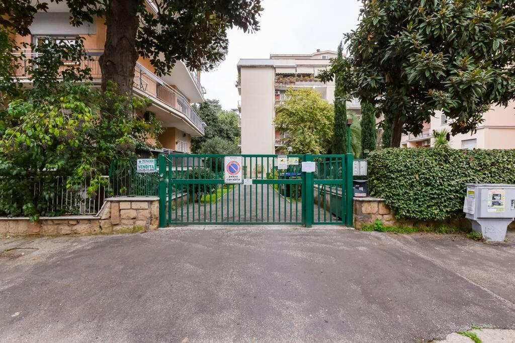 Exclusive Apartment In Eur Lake Roma Ngoại thất bức ảnh