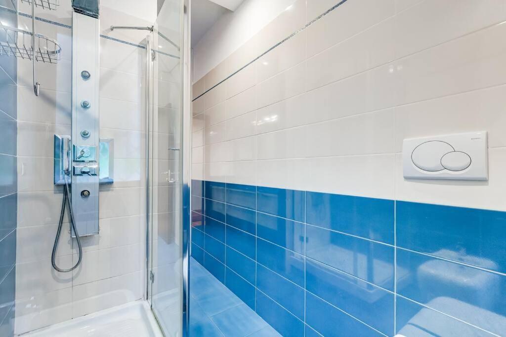 Exclusive Apartment In Eur Lake Roma Ngoại thất bức ảnh