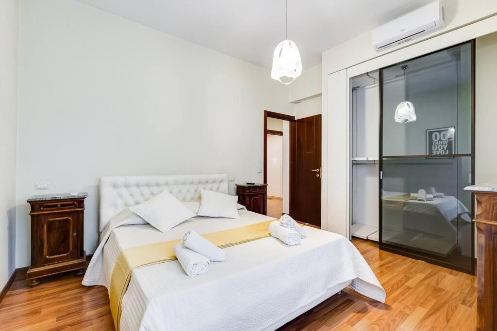 Exclusive Apartment In Eur Lake Roma Ngoại thất bức ảnh