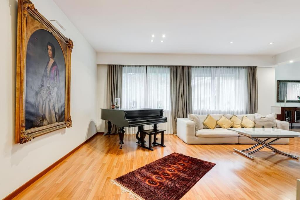Exclusive Apartment In Eur Lake Roma Ngoại thất bức ảnh