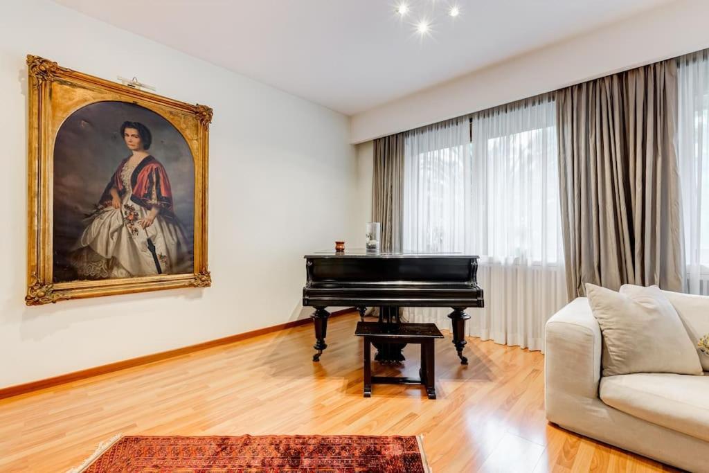 Exclusive Apartment In Eur Lake Roma Ngoại thất bức ảnh
